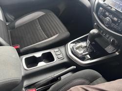 2024 Nissan Navara ST-X