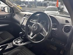 2024 Nissan Navara ST-X