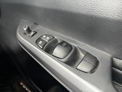 2024 Nissan Navara ST-X