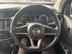2024 Nissan Navara ST-X