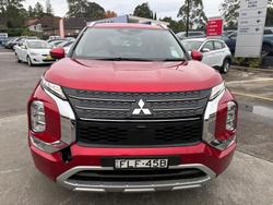 2023 Mitsubishi Outlander Exceed