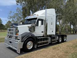 2023 Kenworth T610 SAR White
