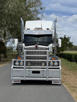 2023 Kenworth T610 SAR White