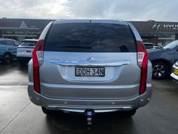 2016 Mitsubishi Pajero Sport Exceed