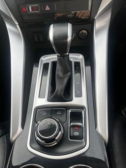 2016 Mitsubishi Pajero Sport Exceed