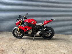 2015 BMW Motorrad S 1000 R Red