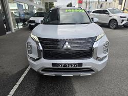 2022 Mitsubishi Outlander Exceed Tourer ZM MY22 AWD White Diamond with Black Mica Roof