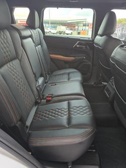 2022 Mitsubishi Outlander Exceed Tourer