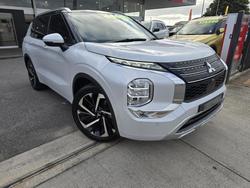 2022 Mitsubishi Outlander Exceed Tourer