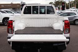 2025 Toyota Hilux SR