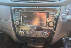 2022 Nissan X-TRAIL ST