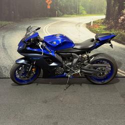 2022 Yamaha YZF-R7LA Blue