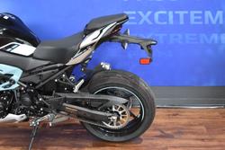 2025 Kawasaki 2025 KAWASAKI 900CC ZR900 (ZR900SSFAN) Silver
