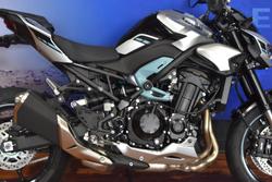 2025 Kawasaki 2025 KAWASAKI 900CC ZR900 (ZR900SSFAN) Silver