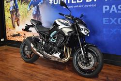 2025 Kawasaki 2025 KAWASAKI 900CC ZR900 (ZR900SSFAN) Silver