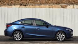 2018 Mazda 3 SP25