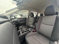 2017 Nissan X-TRAIL ST