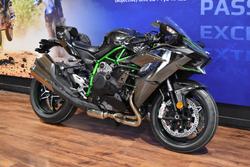 2025 Kawasaki NINJA H2 Green