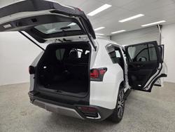 2025 Lexus LX 500d Sports Luxury FJA310R 4X4 Dual Range Sonic Quartz