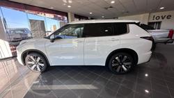 2026 Mitsubishi Outlander Exceed