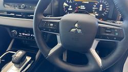 2026 Mitsubishi Outlander Exceed
