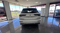 2026 Mitsubishi Outlander Exceed