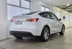 2023 Tesla Model Y Rear-Wheel Drive