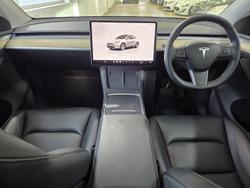 2023 Tesla Model Y Rear-Wheel Drive