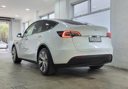 2023 Tesla Model Y Rear-Wheel Drive