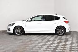 2020 Ford Focus ST-Line