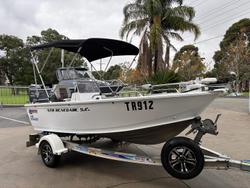 2018 QUINTREX 420 Renegade SC
