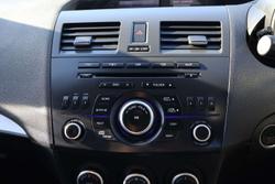 2013 Mazda 3 SP25