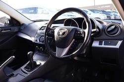 2013 Mazda 3 SP25