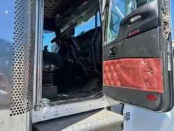 2017 Kenworth T909