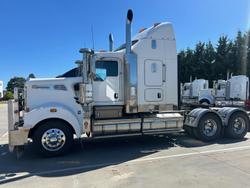 2017 Kenworth T909