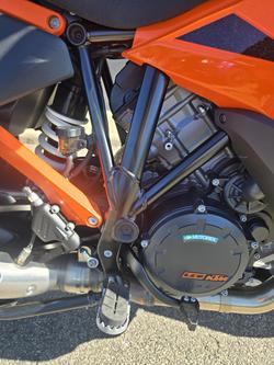 2023 KTM 1290 Super Adventure S Super Adventure Orange