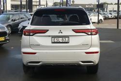 2022 Mitsubishi Outlander Exceed Tourer