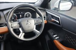 2022 Mitsubishi Outlander Exceed Tourer