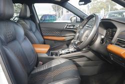 2022 Mitsubishi Outlander Exceed Tourer