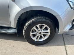 2022 Isuzu MU-X LS-M