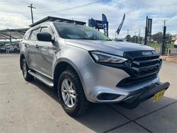 2022 Isuzu MU-X LS-M