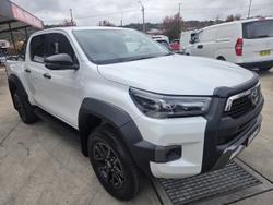 2025 Toyota Hilux Rogue 48V