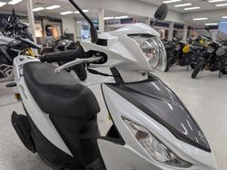 Suzuki 2016 SUZUKI 110CC UK110NEL White