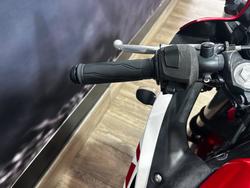 2015 Yamaha YZF-R3 RED