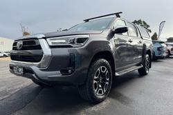 2022 Toyota Hilux SR5 Hi-Rider
