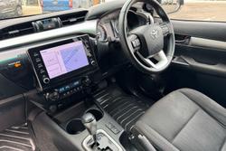 2022 Toyota Hilux SR5 Hi-Rider
