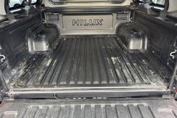 2022 Toyota Hilux SR5 Hi-Rider
