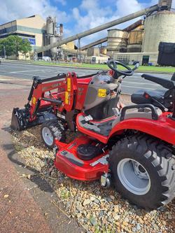 2025 CASE IH Farmall 25Sc