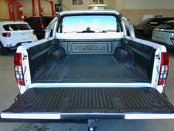 2015 Nissan Navara Silverline SE