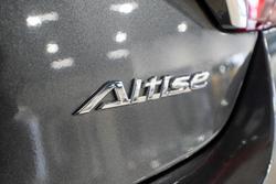 2016 Toyota Camry Altise
